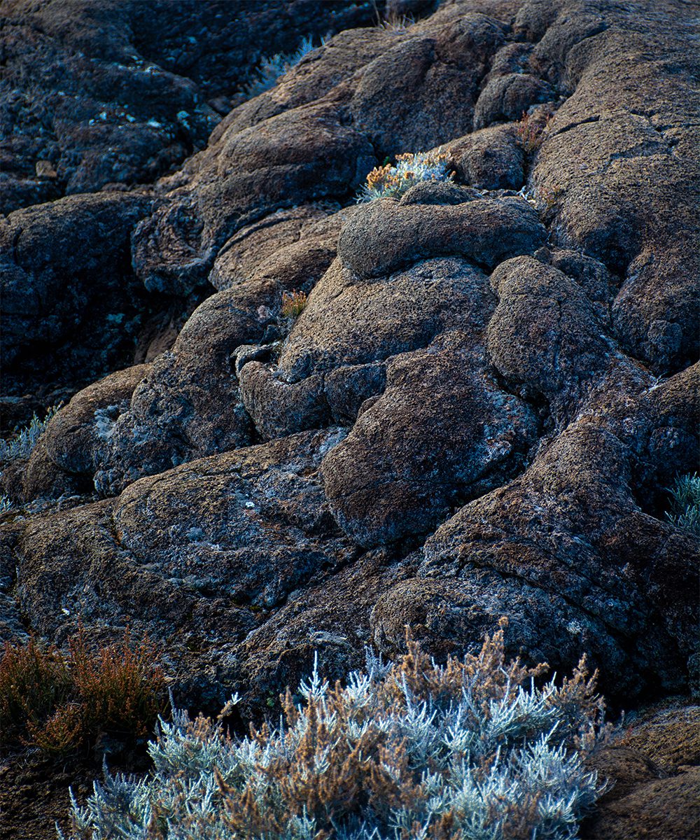 Reunion Piton de la Fournaise - freshly molten magma hints at the activity around here